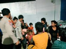 29 orang pengunsi rohingya saat diamankan polisi