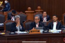 Tim Hukum Ganjar-Mahfud Ogah Bertanya ke Ahli Prabowo-Gibran, Ada Apa?. (Tangkapan Layar Channel YouTube @KPURI)