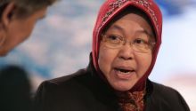 Risma Sebut Bansoso Kemensoso dalam Bentuk Uang Tunai Bukan Barang di Sidang MK. (Tangkapan Layar CNNIndonesia.com)