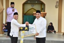 Penyerahan CSR BRK Syariah di Bintan Kepri 