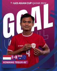 Rekan Shin Tae-yong Ungkap Kondisi Komang Teguh usai Sempat Ditandu Keluar Lapangan. (X/@criticworlds)