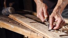 Ilustrasi tukang kayu. Sumber: Satrio Arismunandar