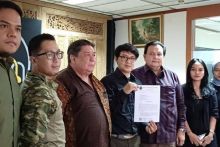 Komposer Ari Bias somasi Agnes Mo dan HW Group