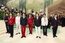 Stray Kids, Grup Kpop Pertama yang Tampil di Met Gala. (X/@TommyHilfiger)
