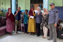 Pemkab Bengkalis Berikan Bantuan Kepada Dua Orang Disabilitas Mental