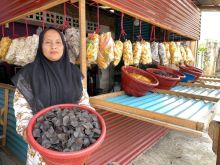 Usaha kerupuk sagu Dua Putri 