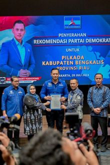 Bertambah Jadi 8 Partai, Kasmarni - Bagus Santoso Kembali Terima Surat Rekomendasi dari Ketua Umum Demokrat