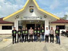 Pengurus Tameng Adat LAMR Mandau Sambangi Polsek Mandau dan Koramil 03 Mandau