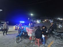 Polsek Kerinci Kanan Gelar Patroli KRYD di Tempat Keramaian dan Objek Vital untuk Cegah Kejahatan C3 Jelang Pilkada 2024