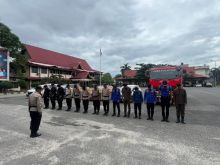 Polsek Mandau dan Pamatwil Polda Riau Cek Rekapitulasi Suara Tingkat PPK