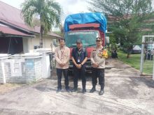 Kapolsek Langsung Kawal Logistik Pilkada, Pastikan Kotak Suara Aman Sampai Kantor KPUD