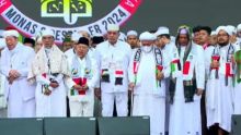 Sedang Demam Tinggi, Kehadiran Habib Rizieq Shihab di Reuni AKbar 212 di Sambut Takbir dan Shalawatan. 