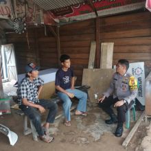 Personil Polsek Pinggir Himbau Kamtibmas kepada Pemilik Bengkel