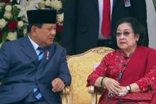 Ketum Gerindra Prabowo Subianto bertemu dengan Ketum PDIP Megawati Soekarnoputri. Sumber: kompas.com