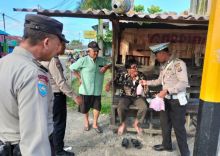 Polsek Tualang Berbagi Takjil, Pererat Silaturahmi di Bulan Ramadan