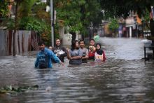 Tinggi Air Hampir 5 Meter, Titik Banjir Jakarta Tambah Jadi 105 RT.