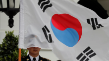 Bendera Korea Selatan /Reuters