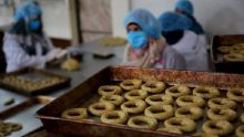 Semangat Warga Gaza Sambut Idul Fitri dengan Bikin Kue Lebaran Khas Palestina .