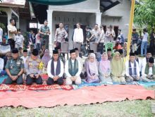 Gubernur Riau Abdul Wahid menghadiri hari raya enam di Kampar 