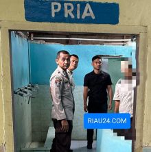 Seorang Pria Ditemukan Gantung Diri di Toilet Musholla Darussalam