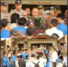Mahasiswa Tuntut Transparansi Anggaran, DPRD Janji Tampung Aspirasi