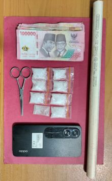 Tiga Tersangka Pelaku Peredaran Narkoba Diringkus Polsek Bukit Batu