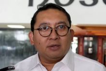 Menteri Kebudayaan Fadli Zon Ungkap Alasan Cuma  Kasus HAM di Proyek Tulis Ulang Sejarah.