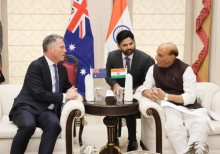 Menteri Pertahanan India Rajnath Singh bertemu dengan Wakil Perdana Menteri dan Menteri Pertahanan Australia Richard Marles /PIB