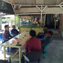 Dekatkan Diri ke Warga, Bhabinkamtibmas Belutu Gencarkan Sosialisasi Kamtibmas dan Cegah Karhutla