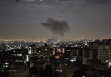 Foto selebaran yang dirilis oleh saluran Telegram resmi Korps Garda Revolusi Iran (IRGC) Sepah News pada tanggal 13 Juni 2025 menunjukkan asap mengepul dari sebuah lokasi yang dilaporkan menjadi sasaran serangan Israel di ibu kota Iran, Teheran, pada dini hari /AFP