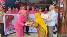 Polsek Kandis Berbagi Kasih: Sambut Hari Bhayangkara ke-79 dengan Bantuan Sosial