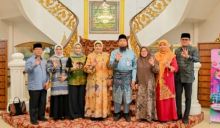 Pemkab Bengkalis Lepas Kepulangan Istri Menteri Agama