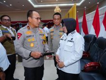 Hadir di Rakor Karhutla Riau, Bupati Siak Tegaskan Komitmen Kolaborasi dan Usul Pembangunan Waduk