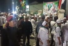 Bentrokan di Ceramah Habib Rizieq Bikin 5 Anggota Ormas Luka Akibat Senjata Tajam. (X/Foto)