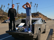 Gangguan Starlink membuat marah pengguna yang ingin SpaceX mengembalikan uang mereka /AFP