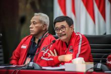 Djarot PDIP: Kalau Mau Adil Tangkaplah Harun Masiku, Jangan Hasto Dikorbankan.