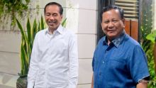 Presiden Prabowo Subianto dan Presiden ke-7 Joko Widodo. Sumber: tribunnews.com