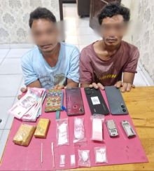 Shabu Disimpan di Tumpukan Kain, Dua Bandar di Siak Tak Berkutik Saat Digerebek