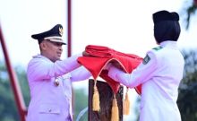 Wabup Bengkalis Bagus Santoso Irup, Penurunan Bendera HUT Ke-80 RI Berlangsung Khidmat