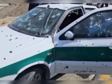 Mobil patroli polisi diserang oleh orang-orang bersenjata di Iranshahr, Iran, pada hari Jumat /X
