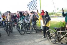 Antusias Warga Bungaraya Meriahkan Tour de Sawah HUT ke-80 RI