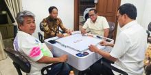  Menteri Pelindungan Pekerja Migran Abdul Kadir Karding main domino bersama Menteri Kehutanan Raja Juli Antoni, tersangka pembalakan liar Azis Wellang dan Andi Rukmana Nurdin. Sumber: tempo