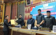 Diikuti 34 Anggota DPRD, Wabup Bagus Santoso Dengarkan Laporan Pansus IV