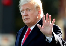 Trump blokir deportasi pekerja Hyundai Korea Selatan setelah penggerebekan pabrik di AS /Reuters