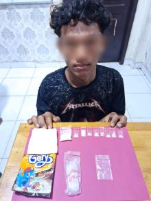 Satresnarkoba Polres Siak Ringkus Pemuda di Kandis, Amankan 5,32 Gram Shabu