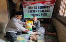 Polisi Hadir untuk Rakyat, Polsek Tualang Salurkan Sembako ke Lansia Sakit
