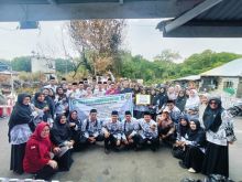 PGRI dan Forum Wartawan Galang Dana Rp54 Juta untuk Korban Kebakaran di Bukit Batu