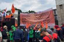Demo buruh. Sumber: kompas.com