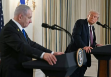 Presiden AS Donald Trump dan Perdana Menteri Israel Benjamin Netanyahu berpidato dalam konferensi pers di Gedung Putih di Washington, DC/ AFP