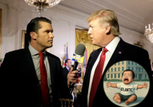 Pete Hegseth sedang mewawancarai Donald Trump/ Reuters-X
